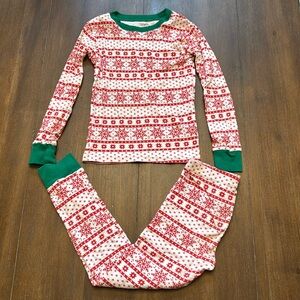 Size 6 Carter’s Christmas holiday snowflake cotton Pajamas